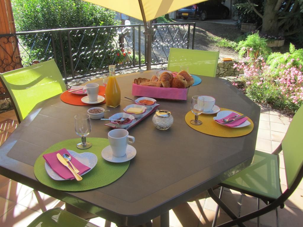Thurins Gitenchassagne B&B 외부 사진