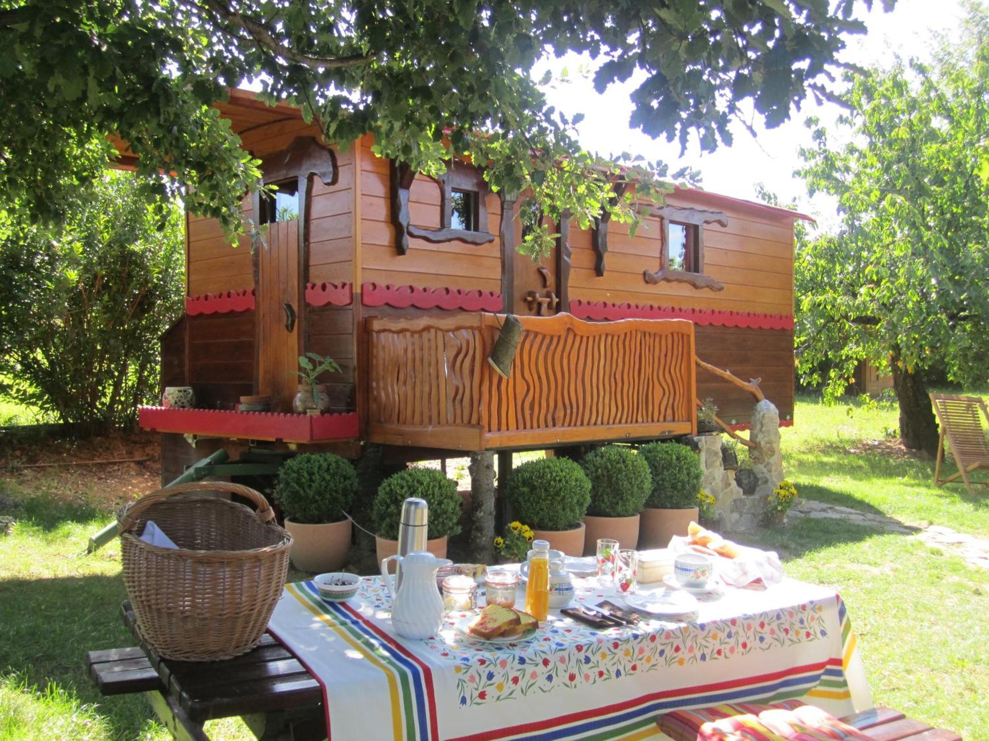 Thurins Gitenchassagne B&B 외부 사진